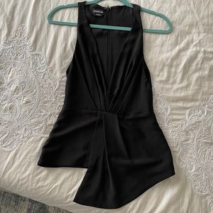 Bebe deep v top